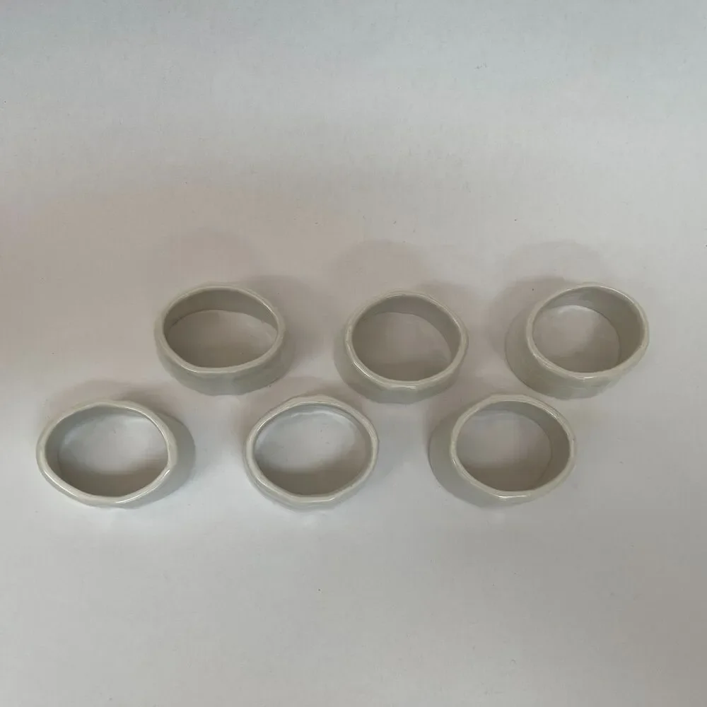 Napkin‎ Rings All White Lot of 6